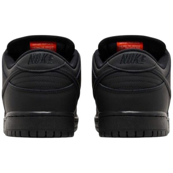Nike SB Dunk Low Triple Black - Image 2