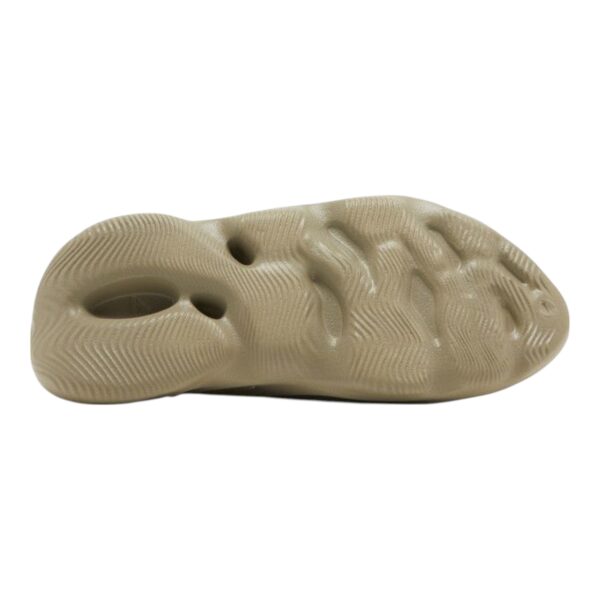 Yeezy Foam Runner Stone Salt - Image 2