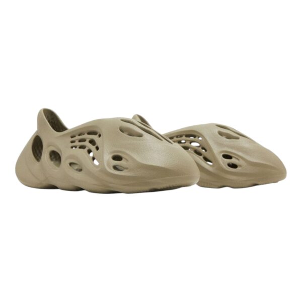 Yeezy Foam Runner Stone Salt - Image 3
